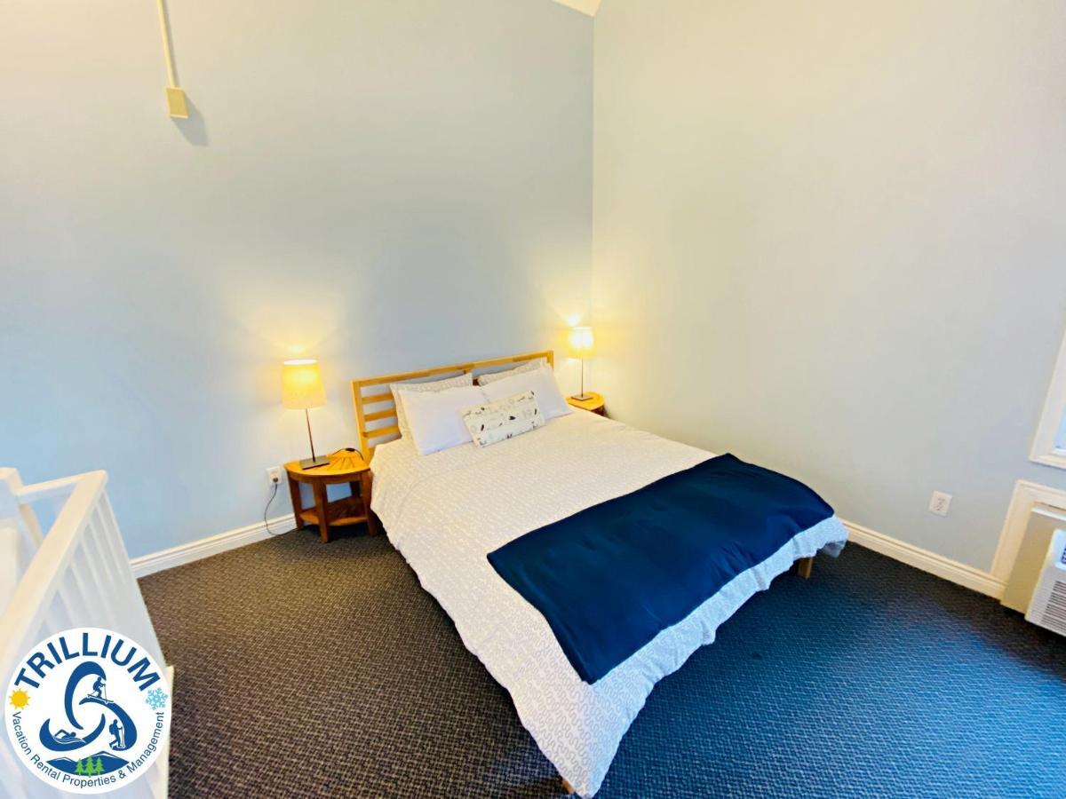 Cozy Studio Loft With 2 Baths Next To Slopes 블루마운틴 외부 사진